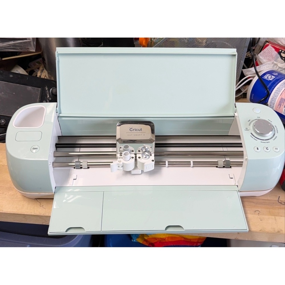 Cricut Explore Air 2 Cutting Machine - Light Blue - Used